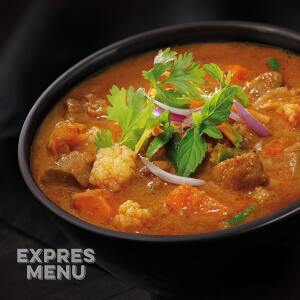 Massaman kari se zeleninou